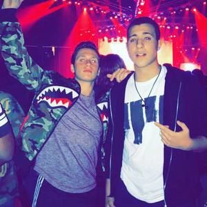 Meet your Posher, Eli